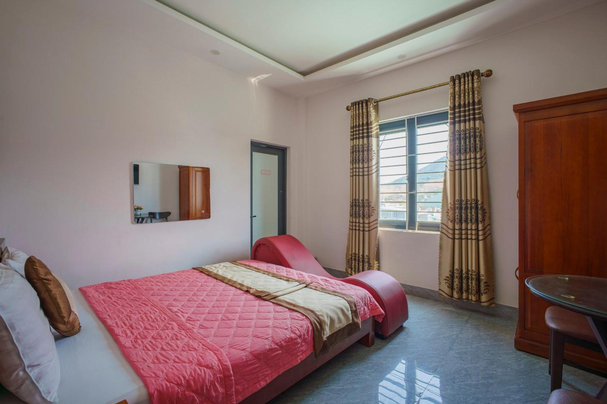 Phu Xuan Hotel Quy Nhon Buitenkant foto